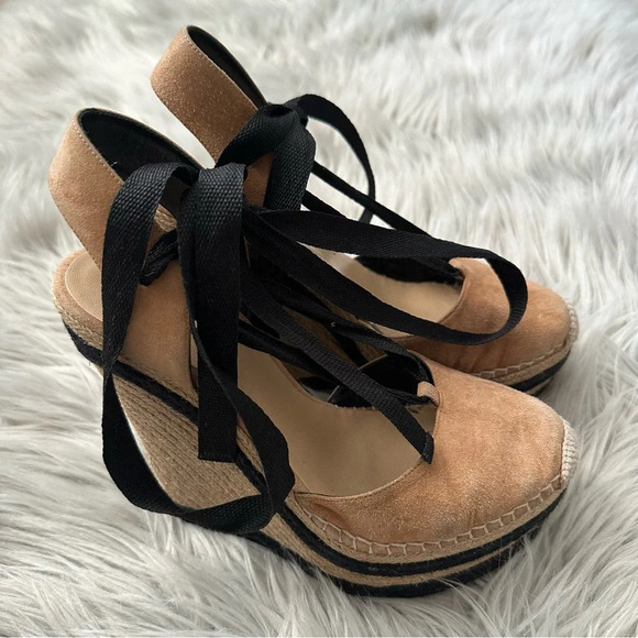 GUCCI Suede Wedge Wrap Espadrilles in Tan and Black Size 7 - Picture 3 of 11